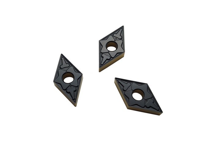 二重色CNCの回転挿入物DNMG150404-MT CVDのコーティング